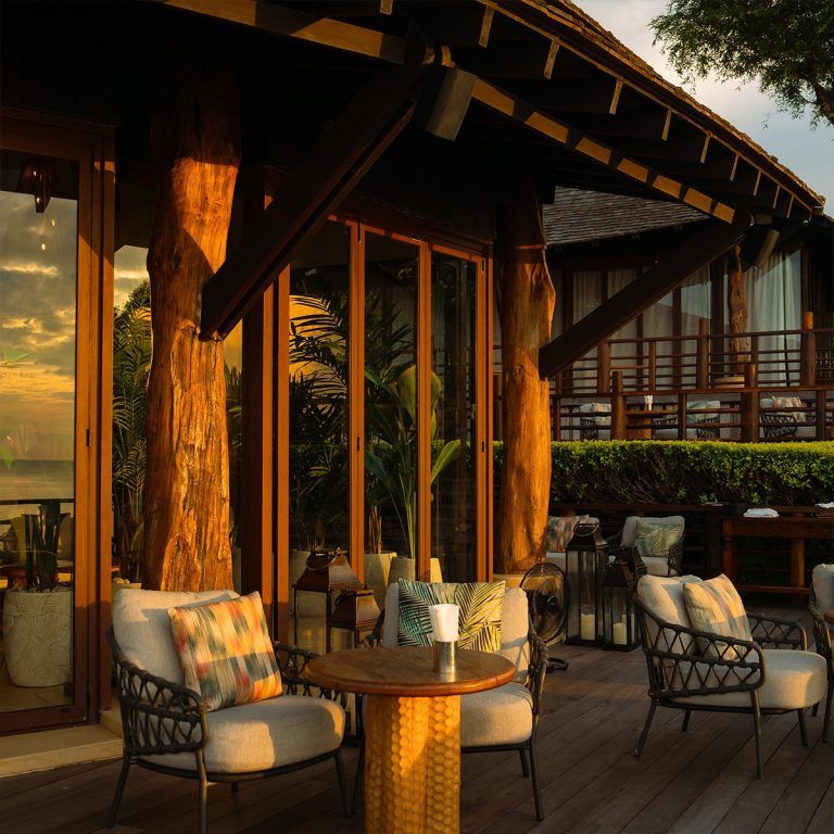 SUNSET BAR